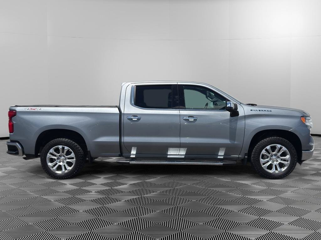 Used 2023 Chevrolet Silverado 1500 LTZ AWD/4WD image 4