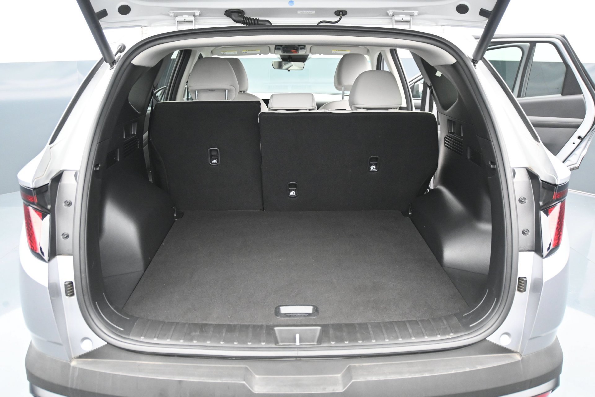 Used 2025 Hyundai Tucson Blue AWD/4WD image 15