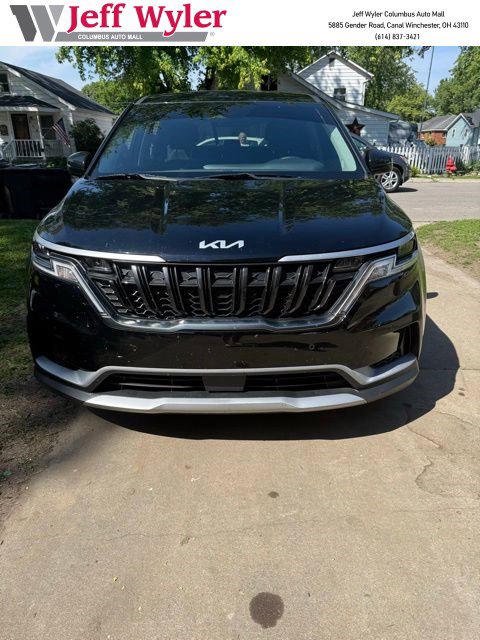 Used 2024 Kia Carnival EX