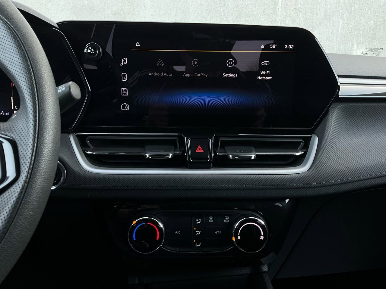 Used 2025 Chevrolet TrailBlazer LT image 24