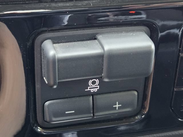 Used 2022 GMC Sierra 1500 SLT AWD/4WD image 25