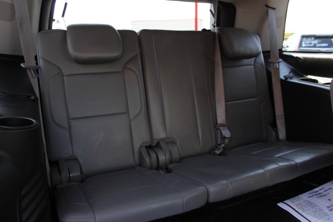 Used 2015 Chevrolet Tahoe LT w/ Max Trailering Package RWD image 13