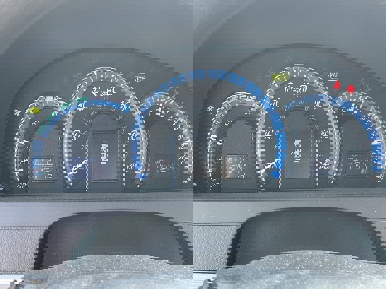 Used 2013 Toyota Camry LE image 6