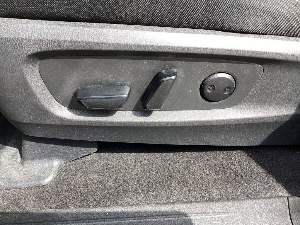 Used 2025 Nissan Pathfinder SV AWD/4WD image 22