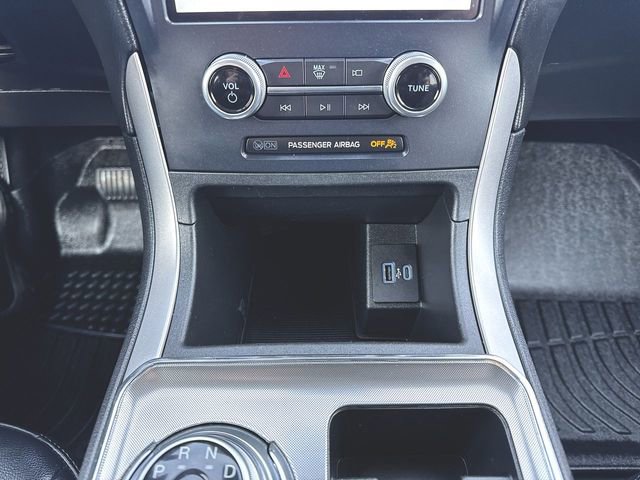 Used 2022 Ford Edge SEL image 17