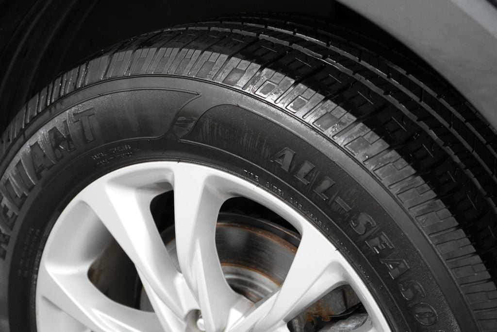 Used 2022 Kia Telluride LX AWD/4WD image 36