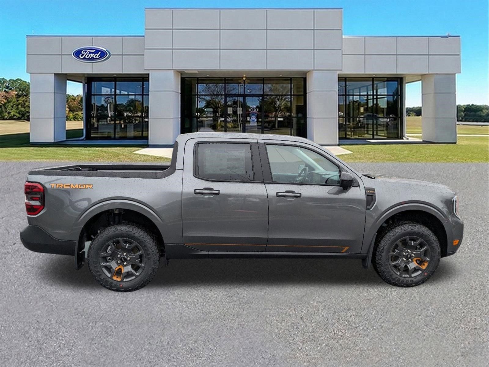 New 2025 Ford Maverick Tremor AWD/4WD image 3