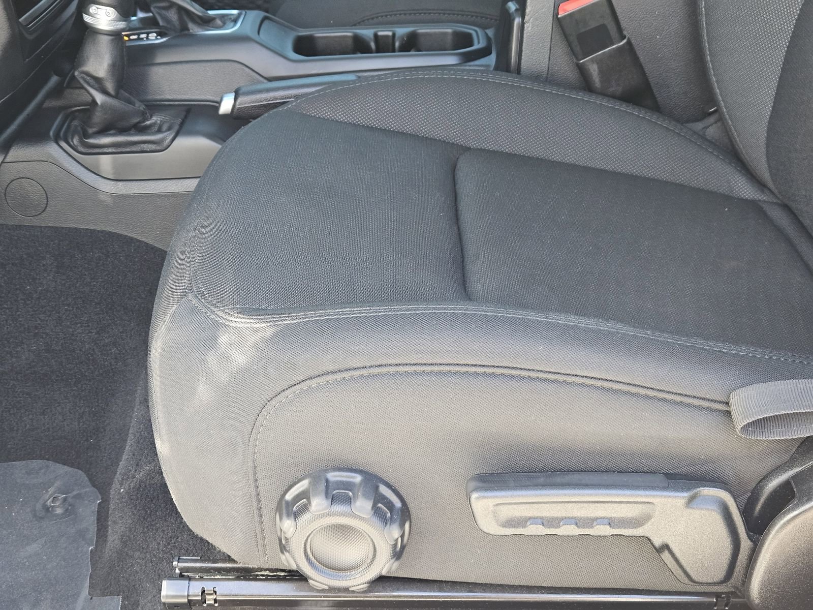 Used 2020 Jeep Gladiator Sport image 30