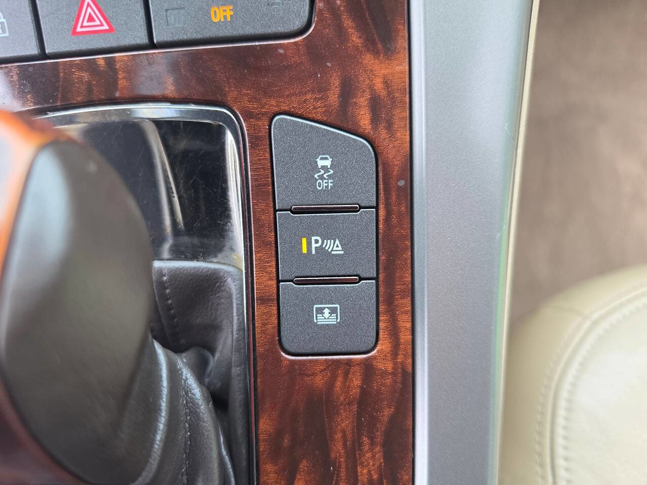 Used 2013 Buick LaCrosse Touring FWD image 39