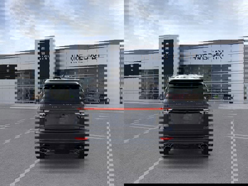 New 2026 Lincoln Aviator AWD image 5