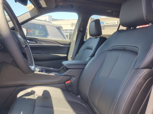 New 2026 Jeep Grand Cherokee Limited AWD/4WD image 10