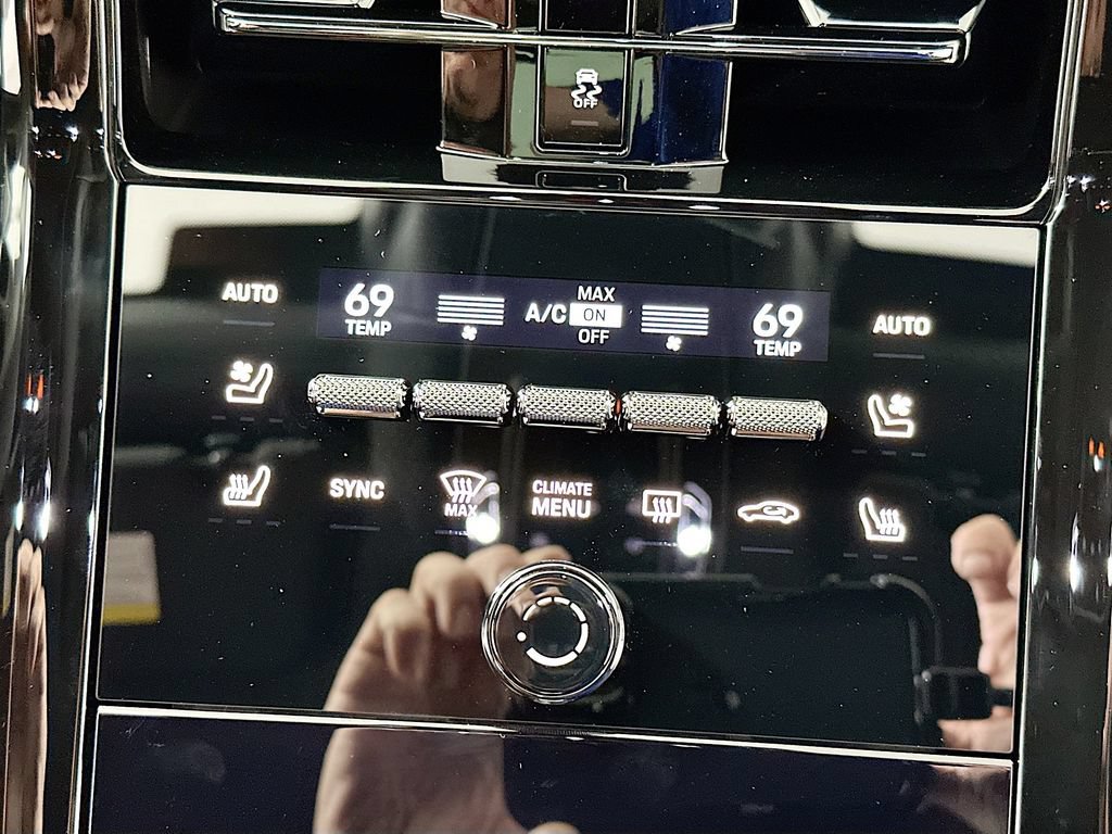 New 2026 Porsche Panamera RWD image 18