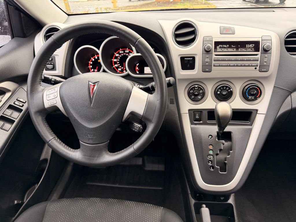 Used 2009 Pontiac Vibe AWD w/ Sun And Sound Package image 15