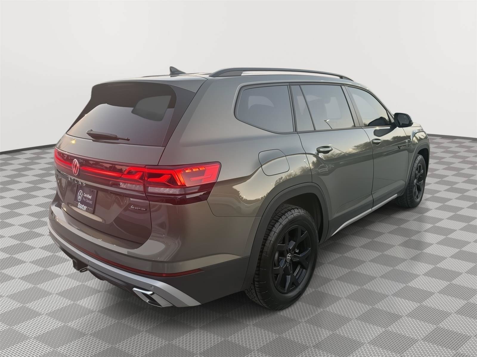 Certified 2024 Volkswagen Atlas Peak Edition SEL AWD/4WD image 5