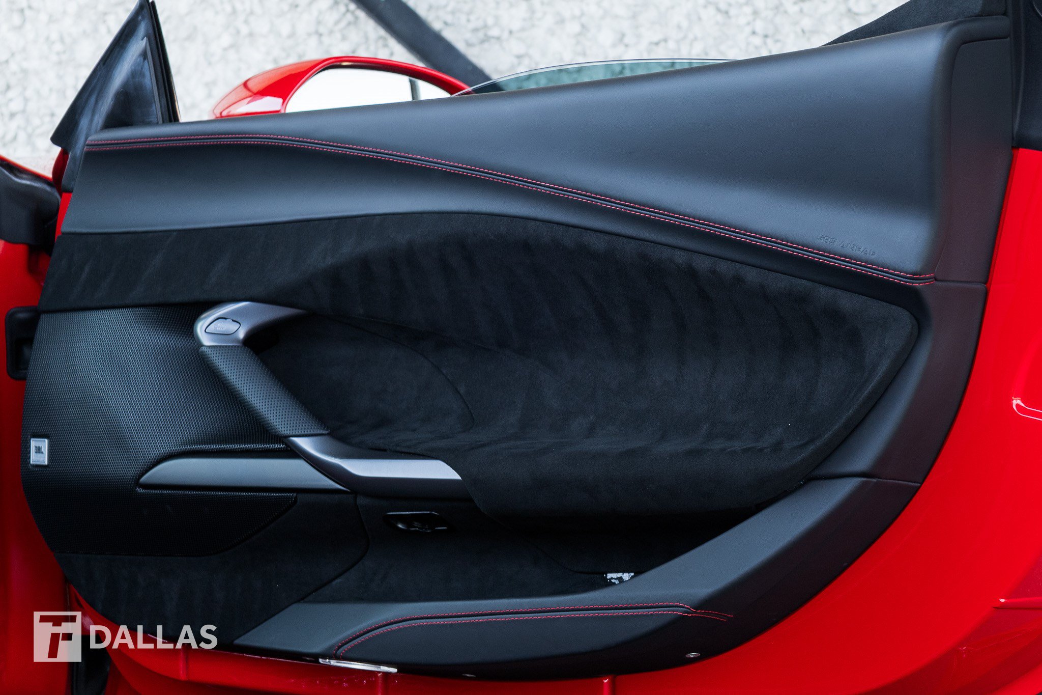 Used 2025 Ferrari 296 GTS RWD image 35