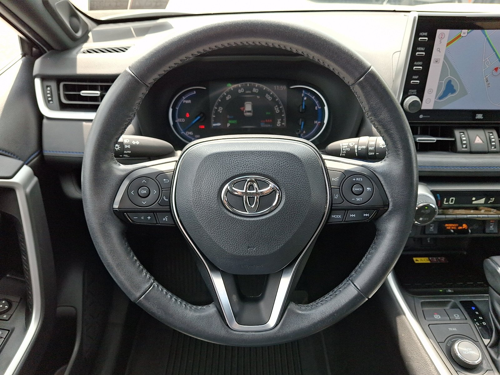 Used 2022 Toyota RAV4 XSE AWD/4WD image 23