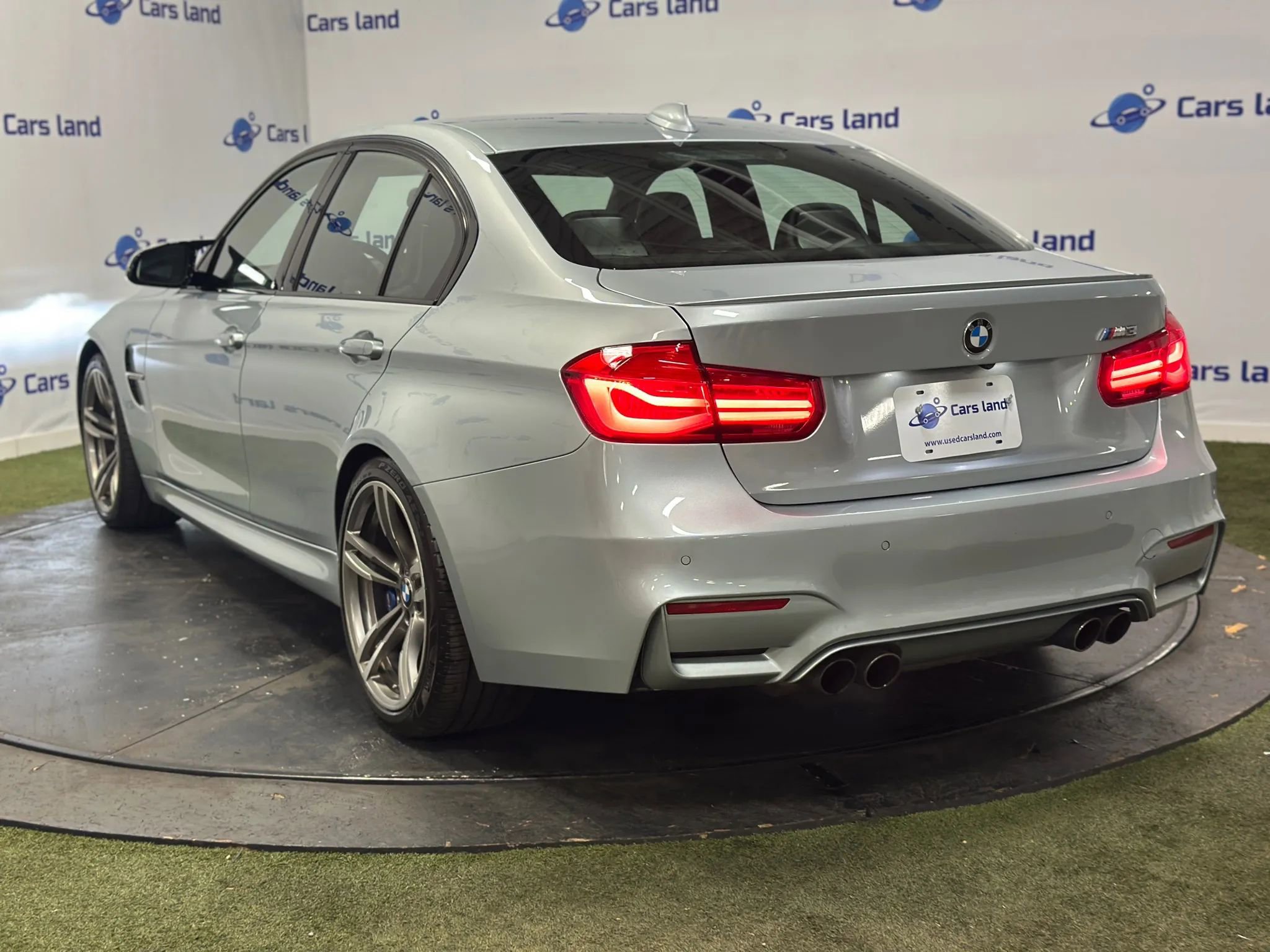 Used 2017 BMW M3 Sedan image 5