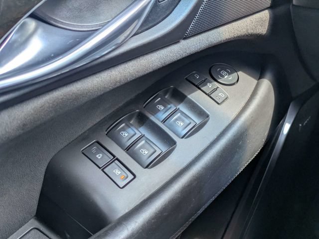 Used 2016 Cadillac Escalade Platinum AWD/4WD image 25