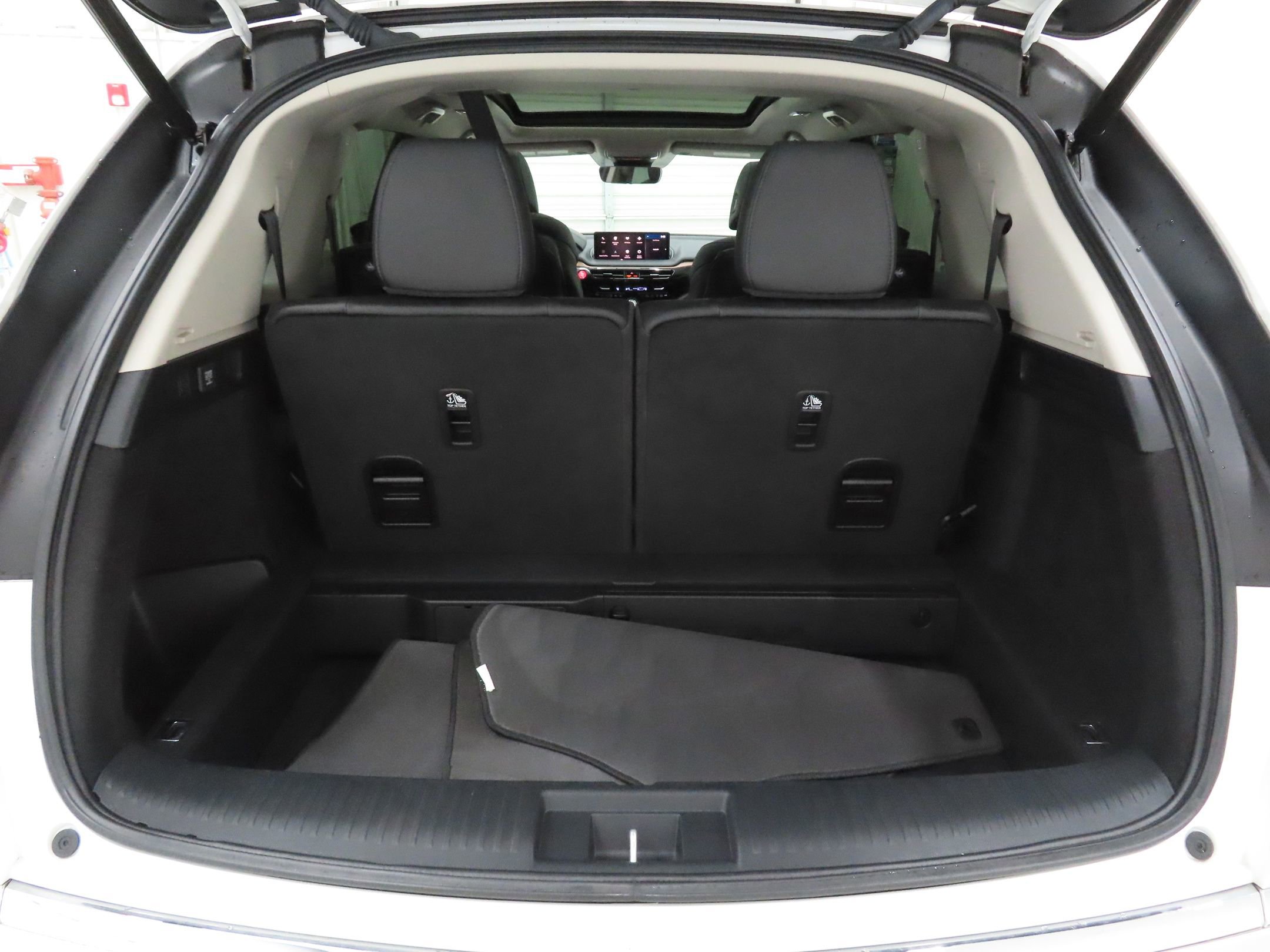 Used 2022 Acura MDX SH-AWD image 22