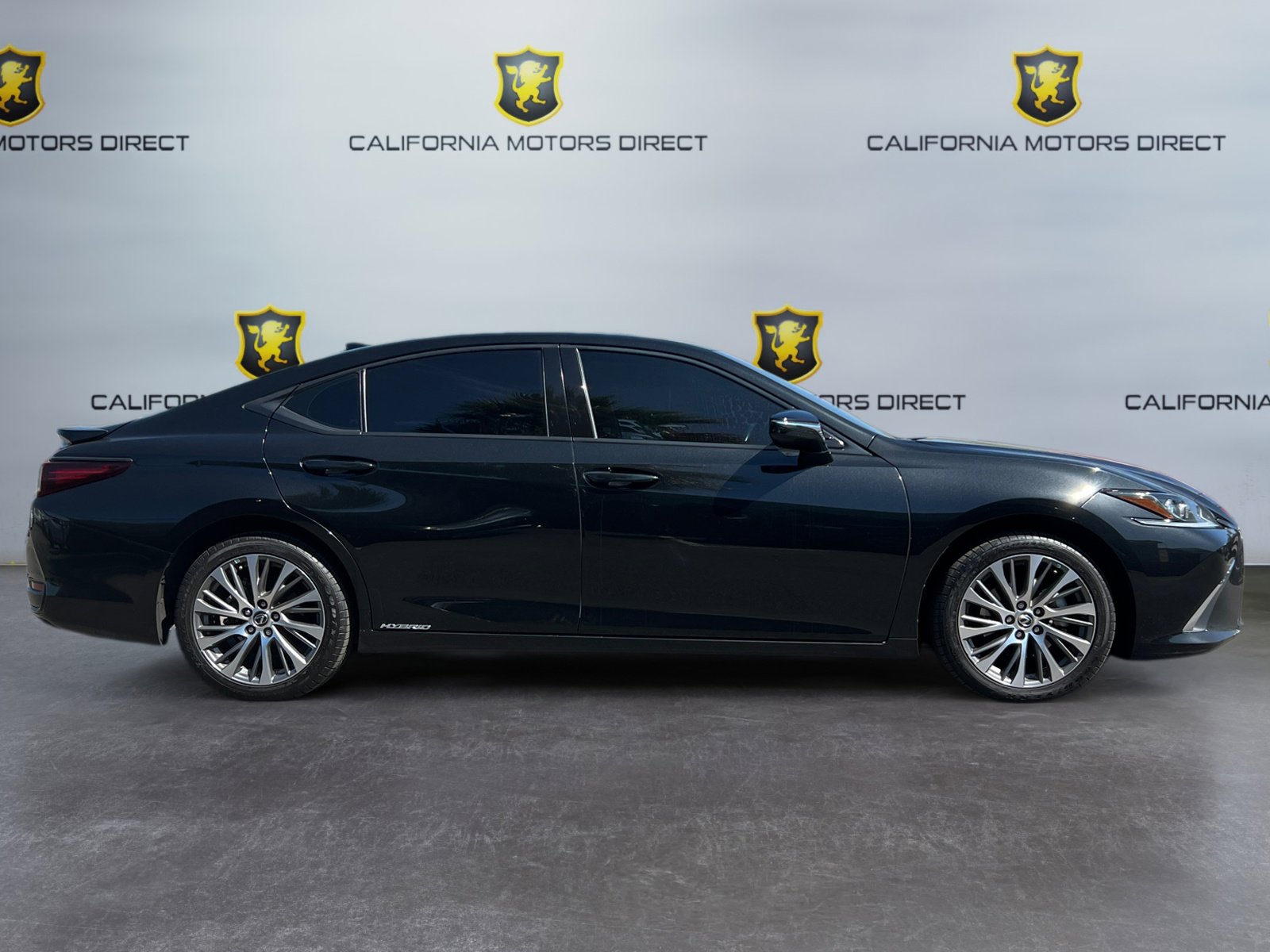 Used 2021 Lexus ES 300h w/ Premium Package image 5