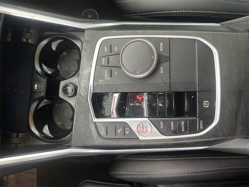 Used 2024 BMW 330e xDrive image 29