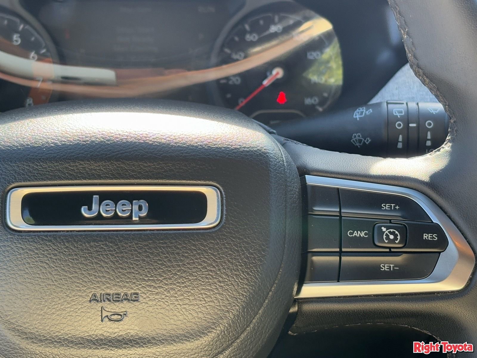 Used 2024 Jeep Compass Latitude image 19