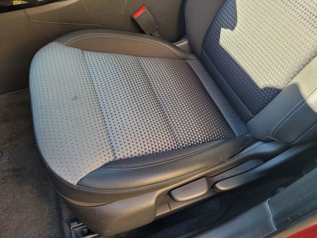 Used 2025 Chevrolet Trax LT w/ LT Convenience Package image 11