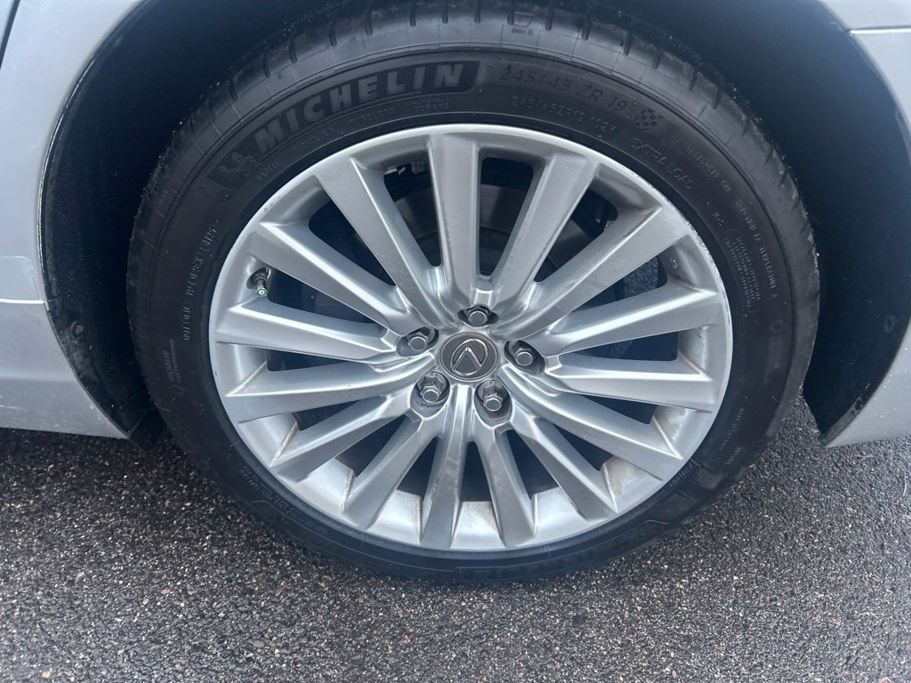 Used 2013 Lexus LS 460 AWD w/ Comfort Pkg image 32