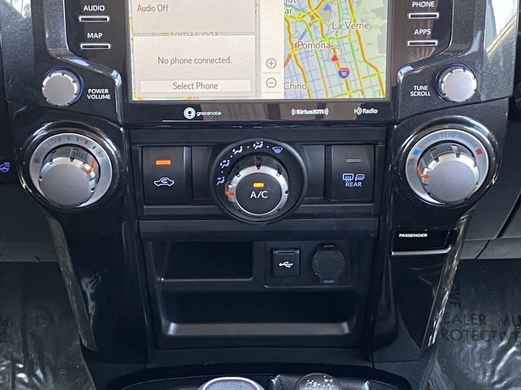 Certified 2024 Toyota 4Runner TRD Off-Road Premium w/ Moonroof Package AWD/4WD image 31