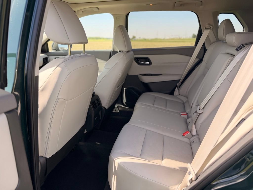 New 2026 Nissan Rogue Dark Armor AWD/4WD image 11