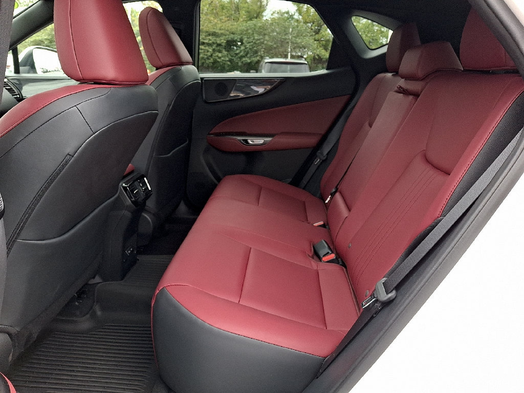 Used 2024 Lexus NX 350 AWD image 12