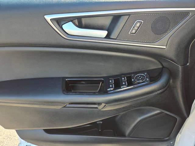Used 2020 Ford Edge SEL image 16