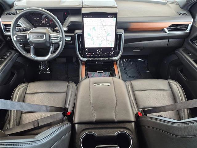 Used 2025 GMC Yukon XL Denali AWD/4WD image 19
