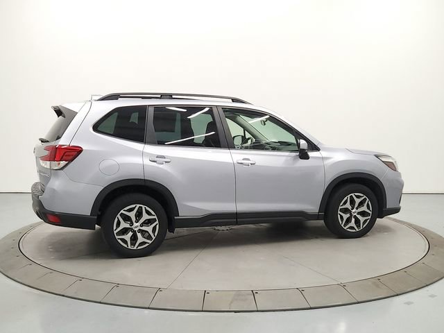 Used 2021 Subaru Forester Premium image 7