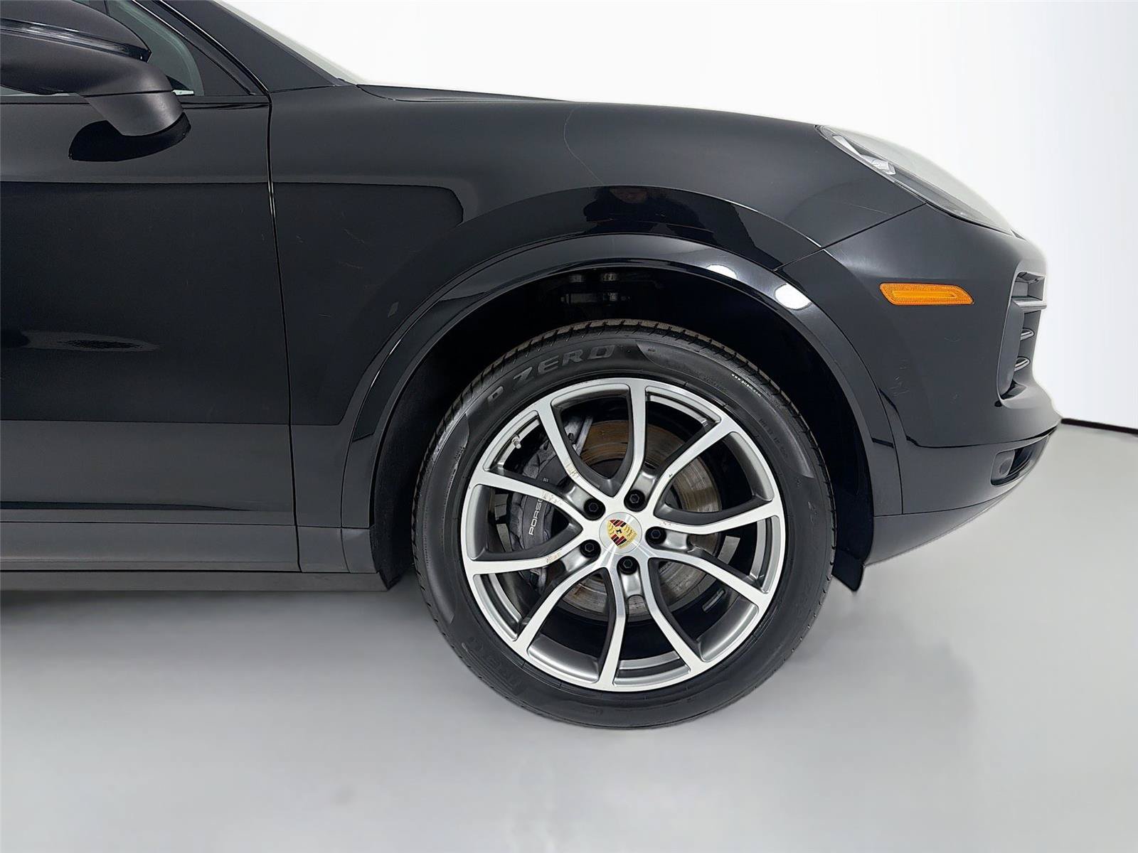 Certified 2023 Porsche Cayenne w/ Premium Package AWD/4WD image 29