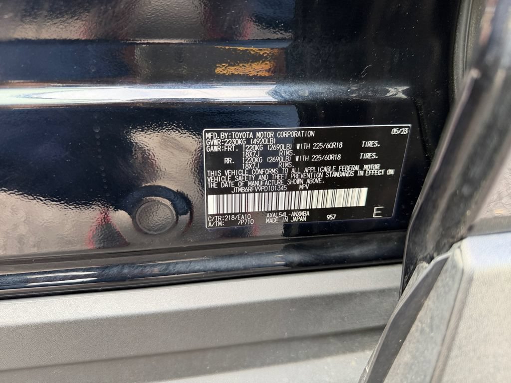 Used 2023 Toyota RAV4 XLE Premium AWD/4WD image 30