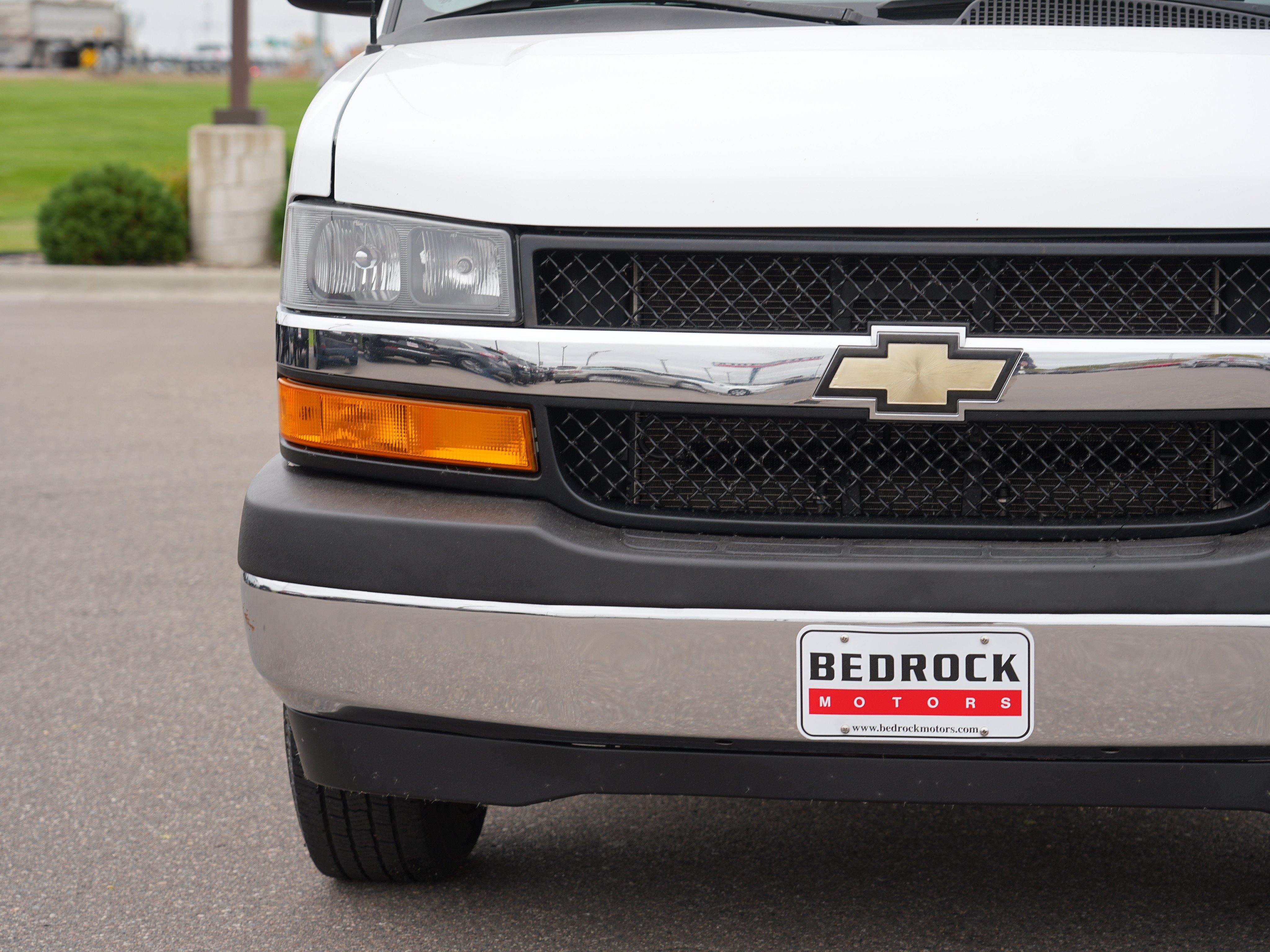 Used 2019 Chevrolet Express 3500 LT w/ LT Preferred Equipment Group RWD image 9