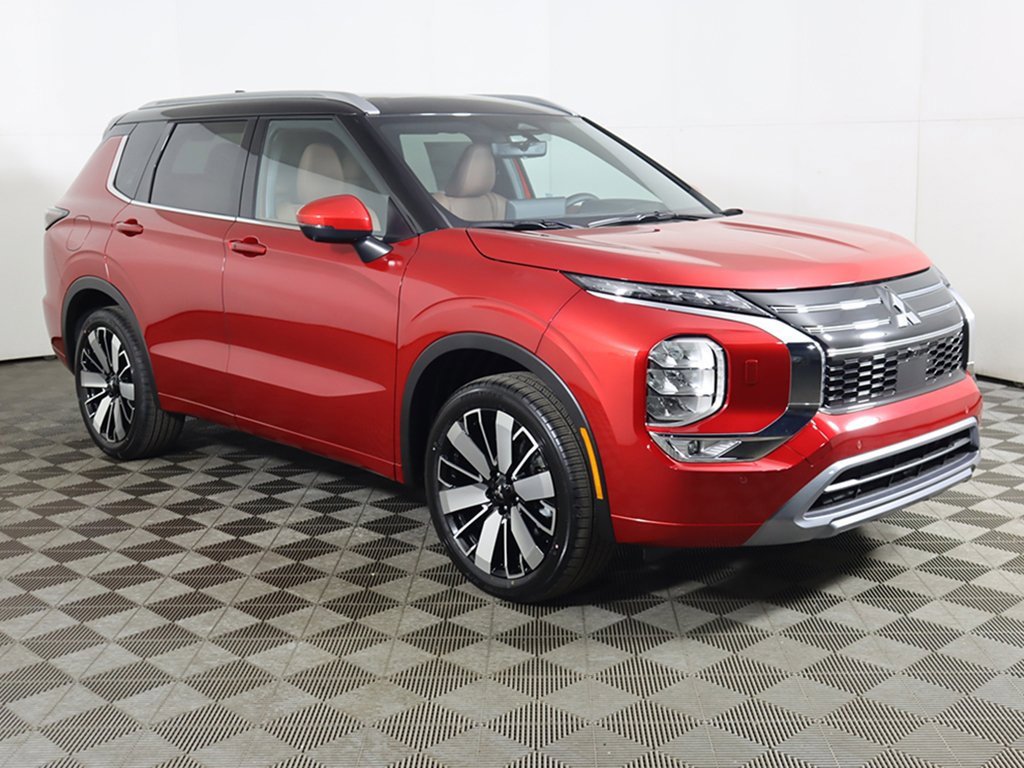 New 2025 Mitsubishi Outlander SEL image 2