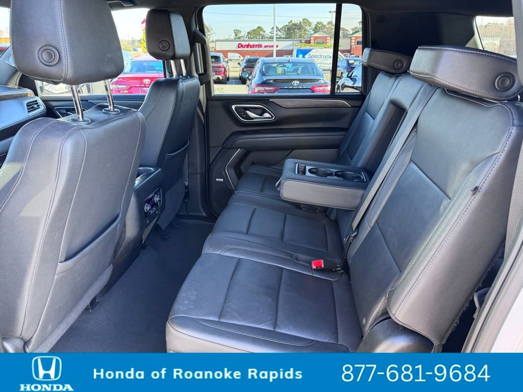 Used 2023 Chevrolet Suburban LT image 34