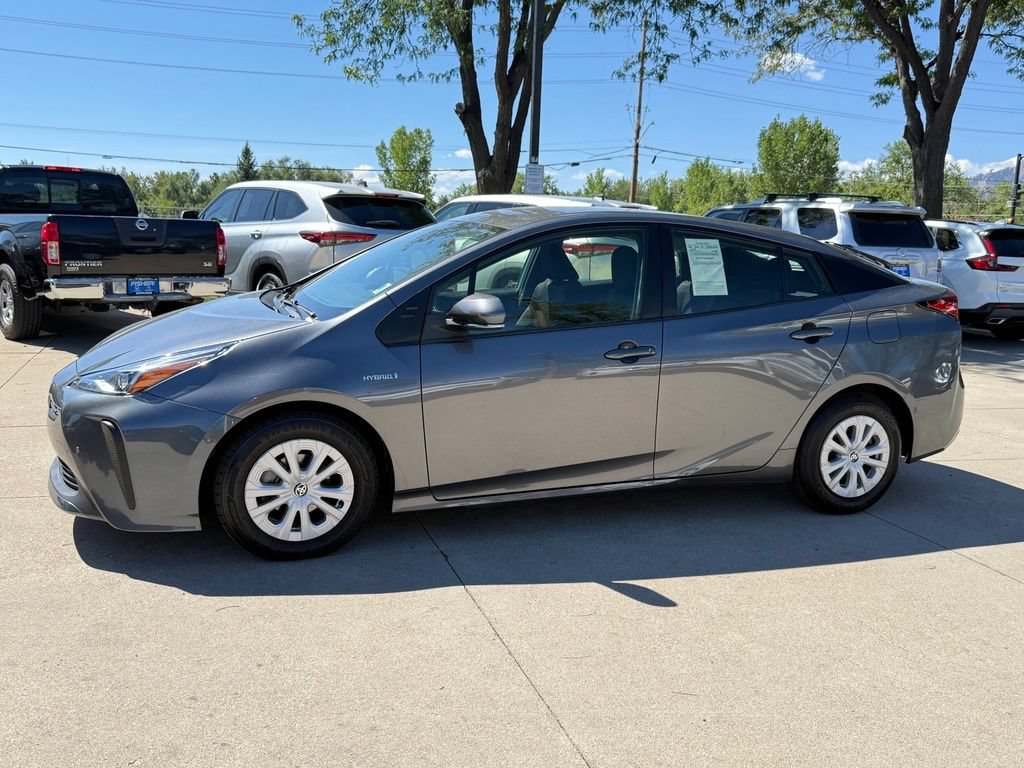 Used 2022 Toyota Prius LE FWD image 7