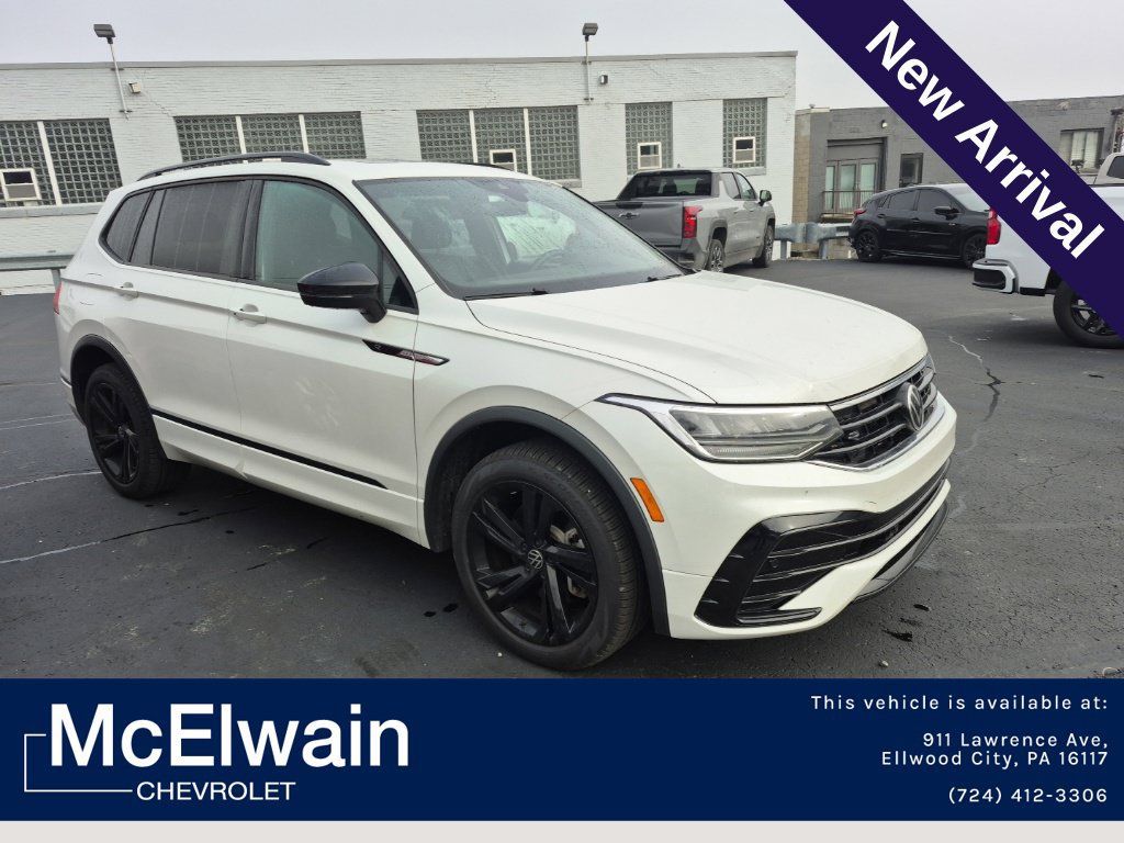 Used 2024 Volkswagen Tiguan SE R-Line AWD/4WD image 1