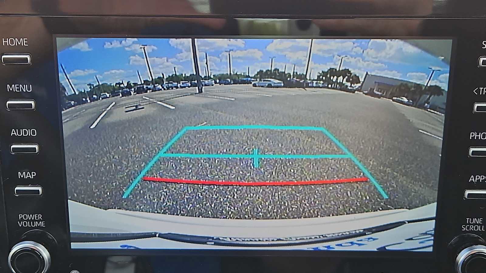 Used 2021 Toyota C-HR LE FWD image 23