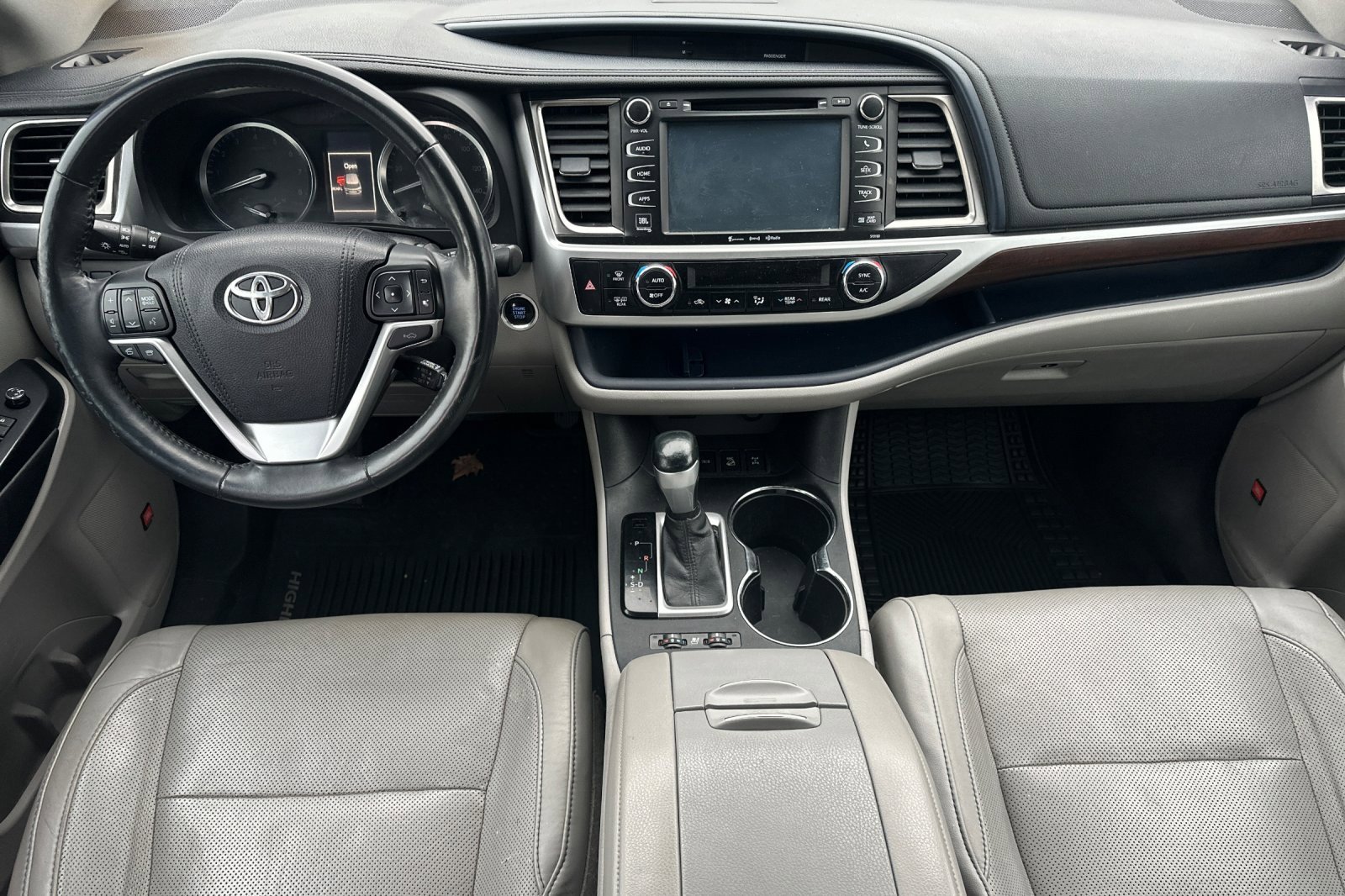 Used 2016 Toyota Highlander Limited image 14
