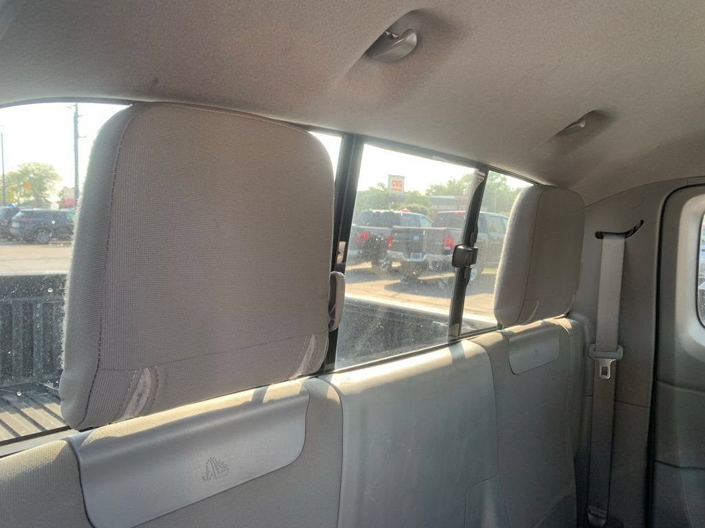 Used 2015 Toyota Tacoma 4x4 Access Cab w/ SR5 Package image 32
