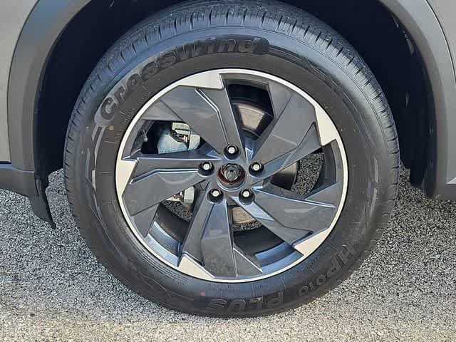 Used 2024 Nissan Rogue SV FWD image 13