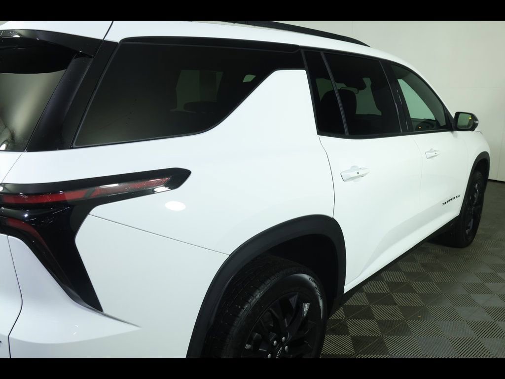Used 2024 Chevrolet Traverse LT w/ Enhanced Driving Package image 19