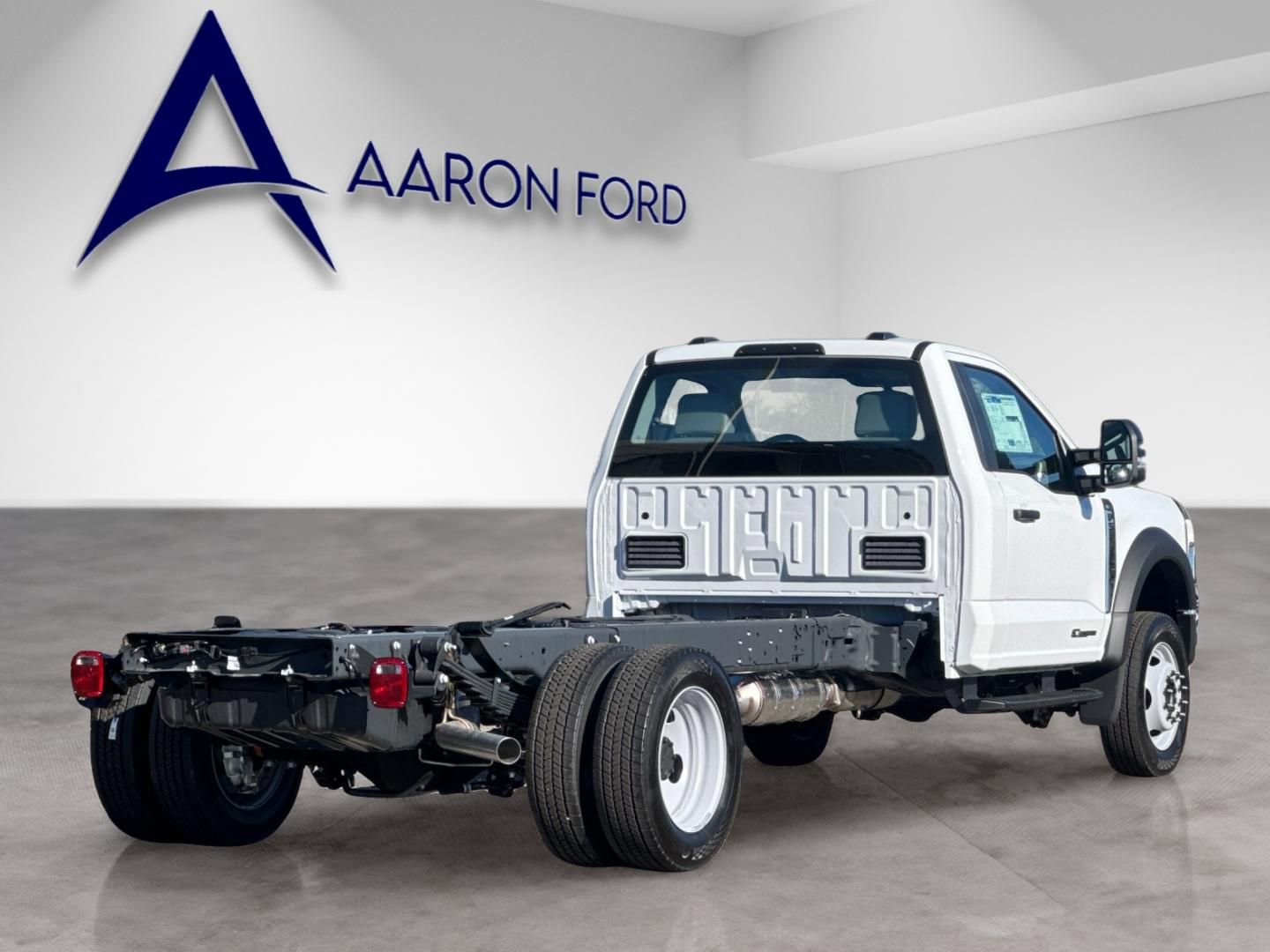 New 2026 Ford F550 4x4 Regular Cab Super Duty image 6