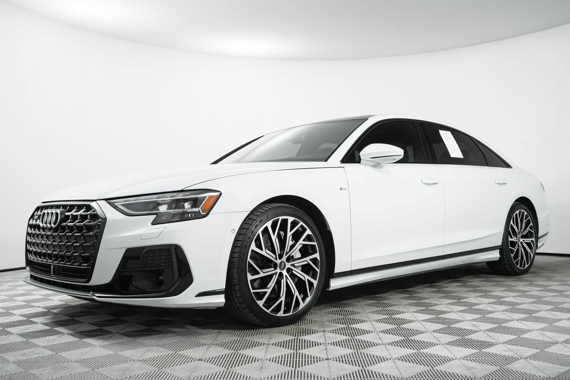 Used 2023 Audi A8 L 3.0T w/ Luxury Package AWD/4WD image 3