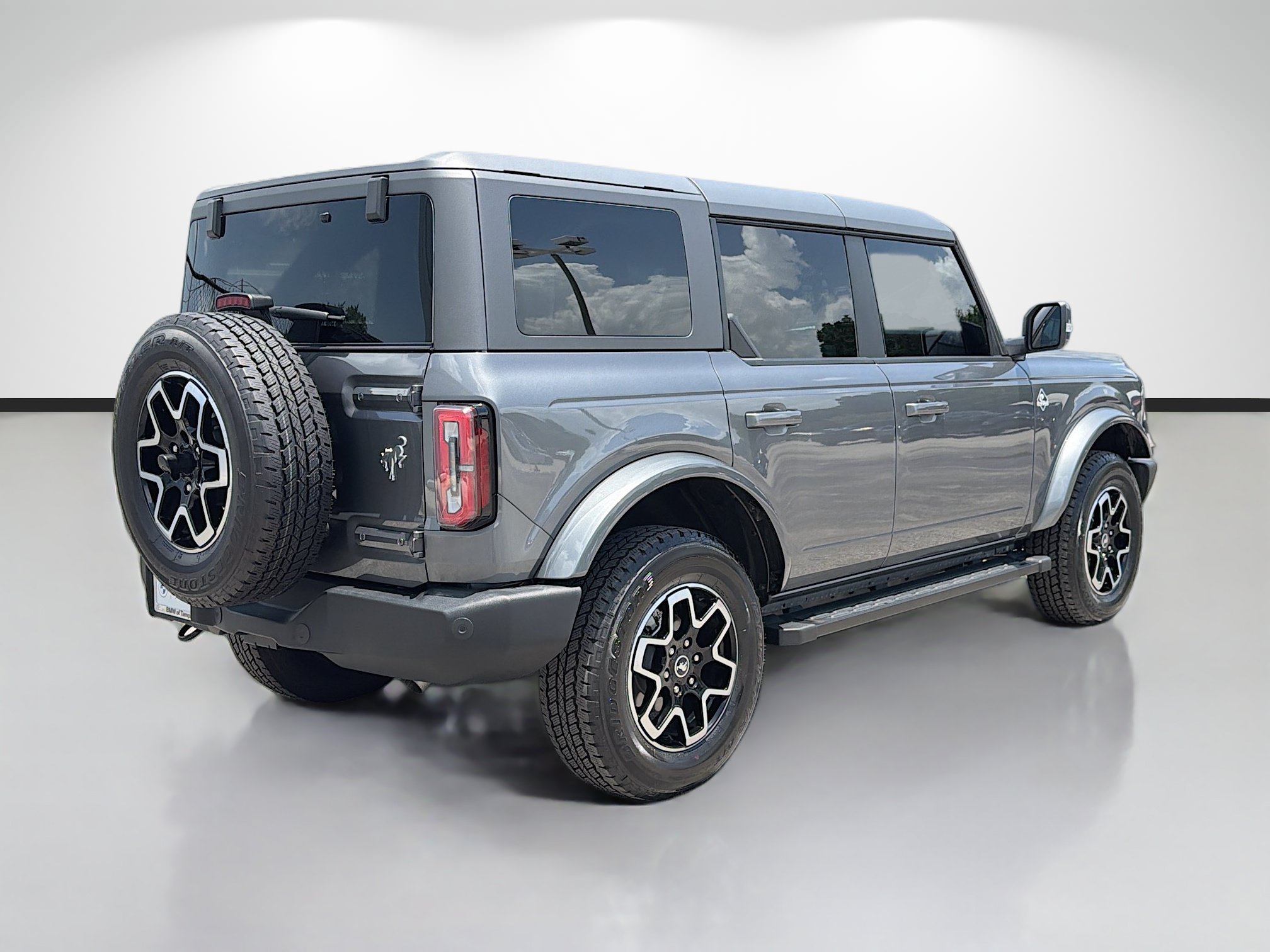 Used 2024 Ford Bronco Outer Banks AWD/4WD image 3