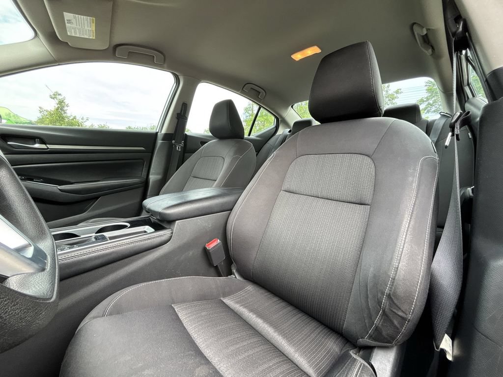 Certified 2023 Nissan Altima 2.5 SV FWD image 13